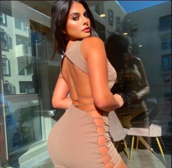 elena-dispuesta-a-complacerte-en-marbella-big-1