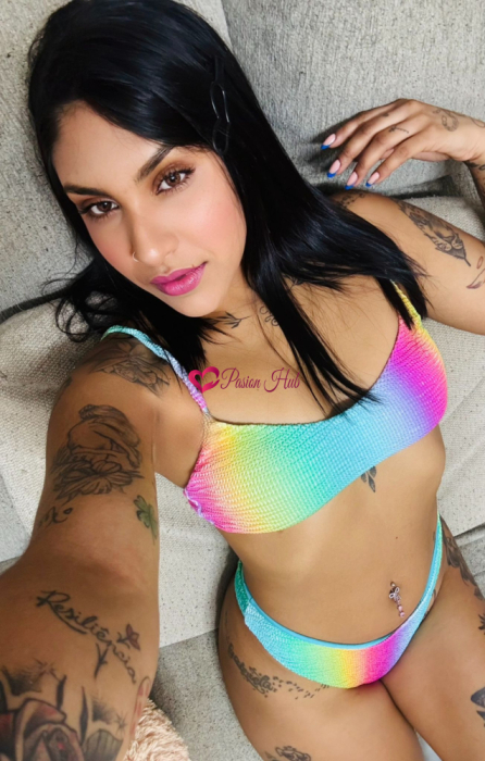 bomboncito-latino-recien-llegada-big-0