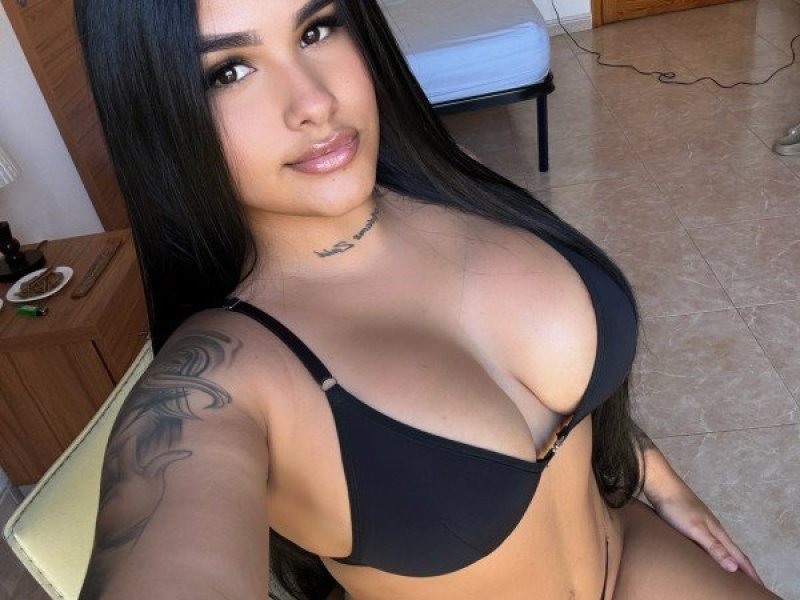 tatiana-cachonda-en-las-americas-fiestera-24-horas-adicta-al-sexo