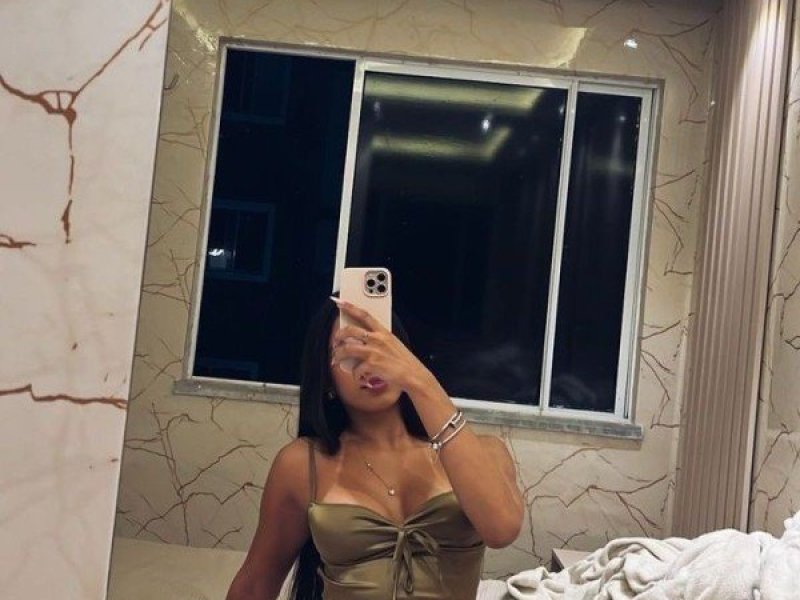 camila-disponible-en-fuengirola-caliente-lluvia-dorada-jovencita-fiestera-small-4