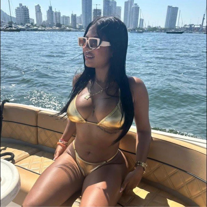 sharon-en-malaga-quitame-las-bragas-quiero-sexo-duro-big-1