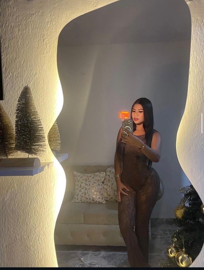 sharon-en-malaga-quitame-las-bragas-quiero-sexo-duro-big-3