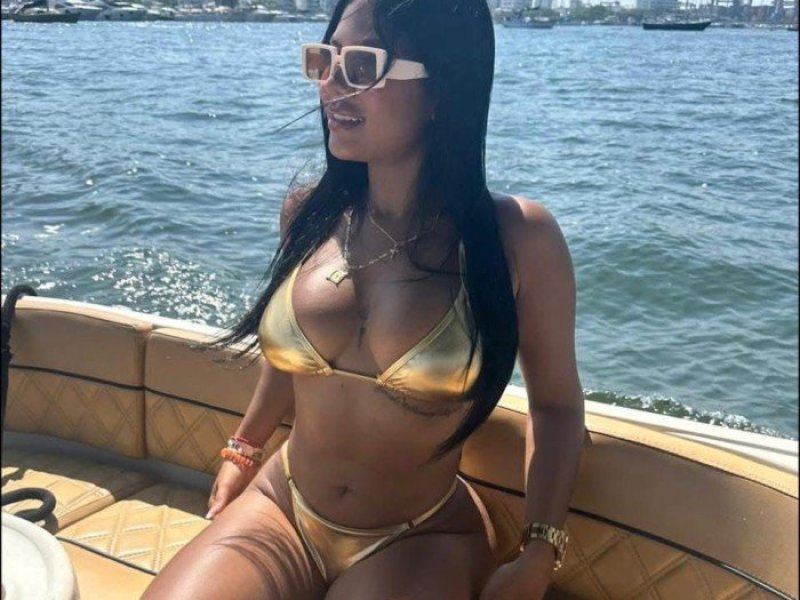 sharon-en-malaga-quitame-las-bragas-quiero-sexo-duro-small-1