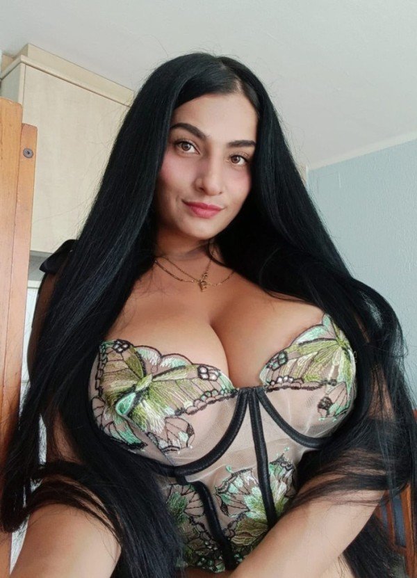 danna-en-sant-boi-de-llobregat-colombiana-de-lujo-explosiva-y-juguetona-big-4