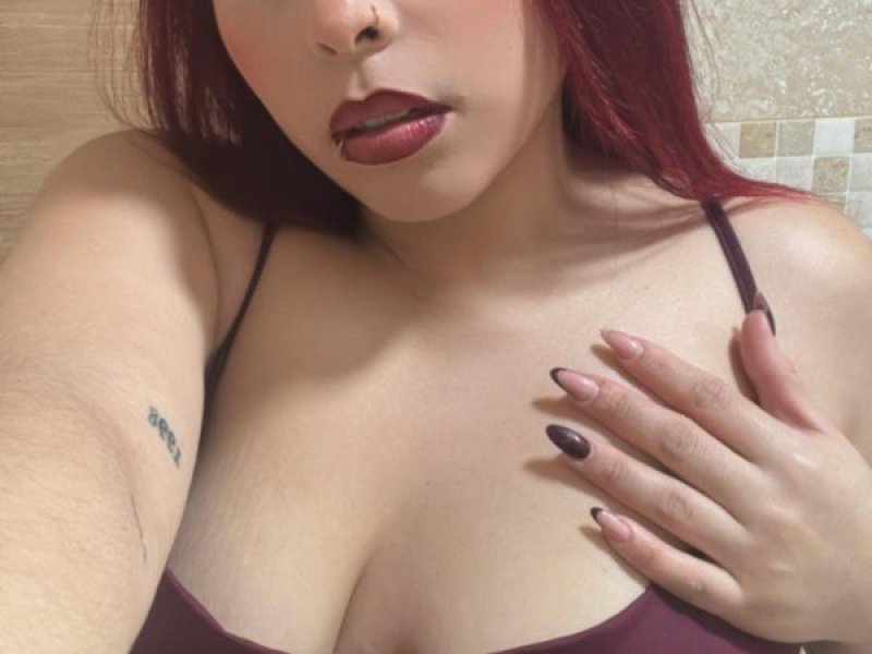 estephanny-fiestera-recien-llegada-a-mataro-small-2
