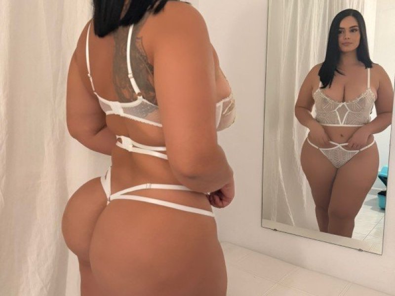 brenda-latina-irresistible-y-fiestera-24h-disponible