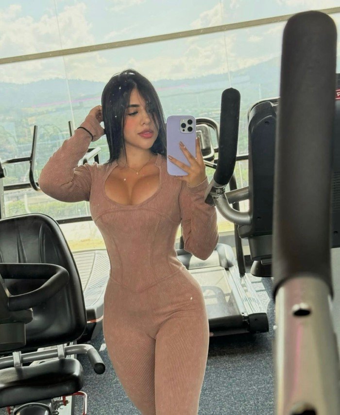 ximena-en-las-canteras-fiesterita-deliciosa-a-tope-big-0