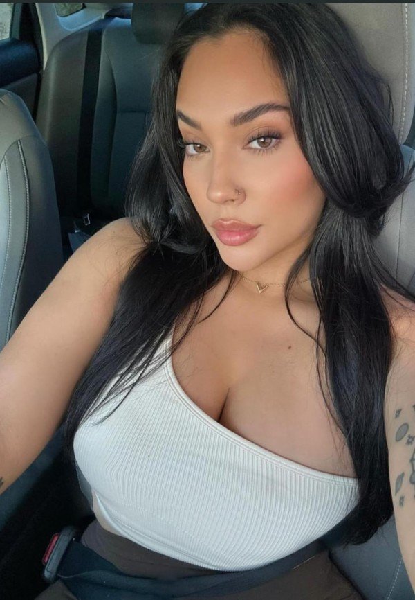 dennise-colombiana-muy-linda-e-juguetona-big-3
