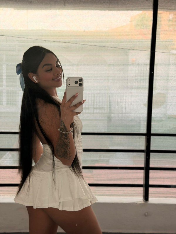 celeste-joven-latina-fiestera-24h-big-3