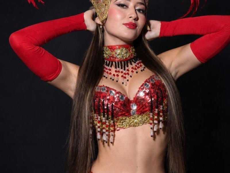 mariana-disfrutemos-de-fiesta-y-sexo-intenso-toda-la-noche-small-2